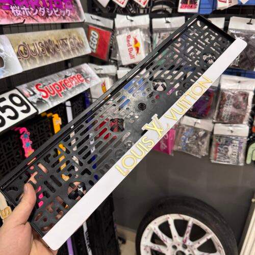 Louis Vuitton Beyaz Plakalık