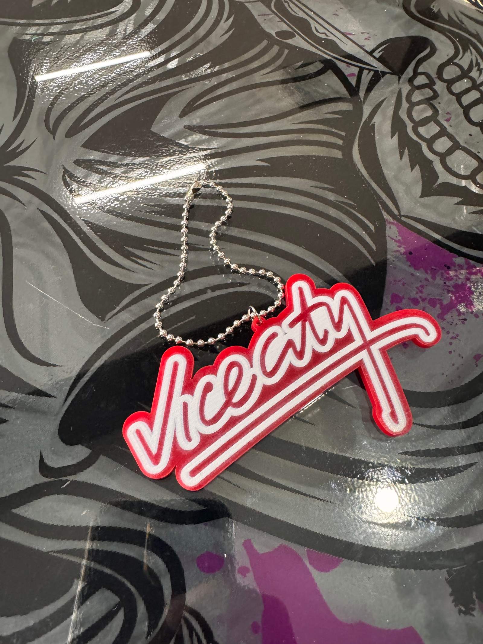 Vice City Kırmızı Pleksi Ayna Süsü