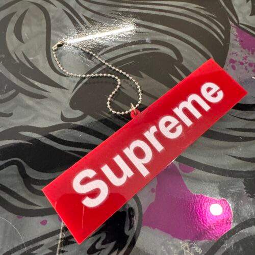 Supreme Ayna Süsü